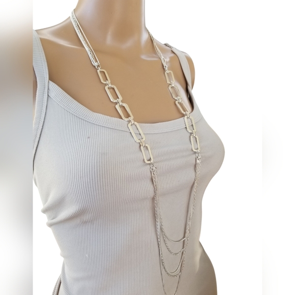 NINE WEST NWT SILVERTONE LAYERED SNAKE CHAIN & OPEN RECTANGLE ACCENTS NECKLACE - Picture 3 of 6